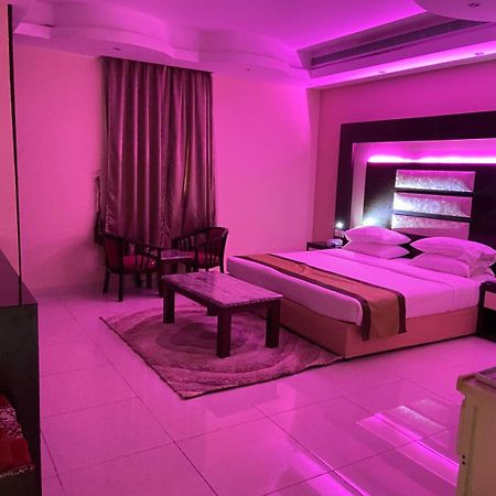 Al- Reef Hotel Jiddah Esterno foto