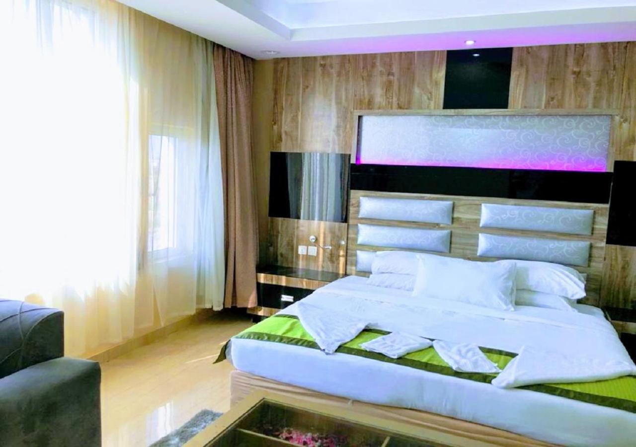 Al- Reef Hotel Jiddah Esterno foto
