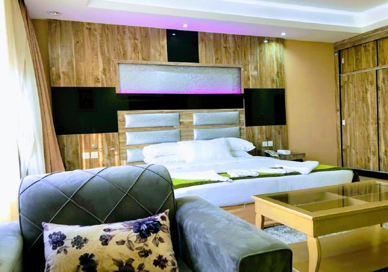 Al- Reef Hotel Jiddah Esterno foto