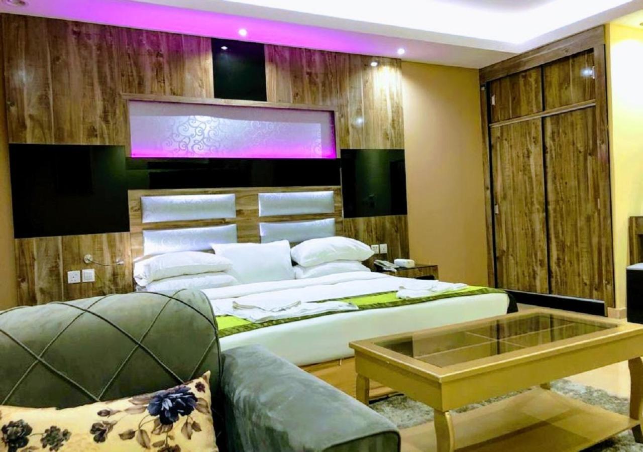 Al- Reef Hotel Jiddah Esterno foto